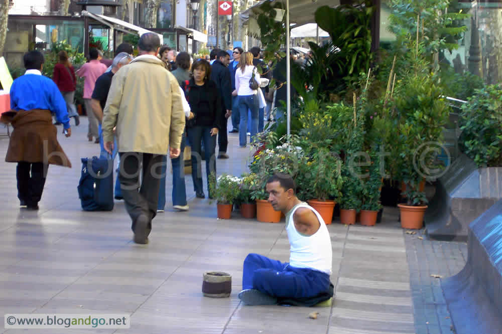 Armless on the Ramblas